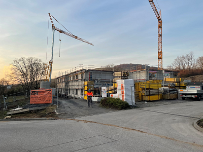 Blick auf die Baustelle der Clearing- und Krieseninterventionsstation P1.